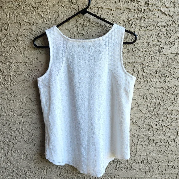 Solitare Crochet Lace Eyelet Cream Tank Small - Picture 4 of 11